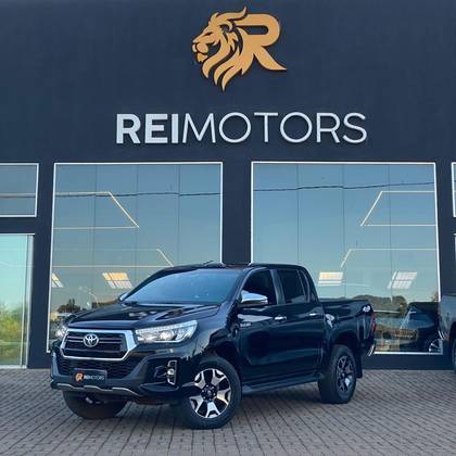TOYOTA HILUX 2.8 SRX 4X4 CD 16V DIESEL 4P AUTOMÁTICO TOYOTA HILUX 2.8 SRX 4X4 CD 16V DIESEL 4P AUTOMÁTICO